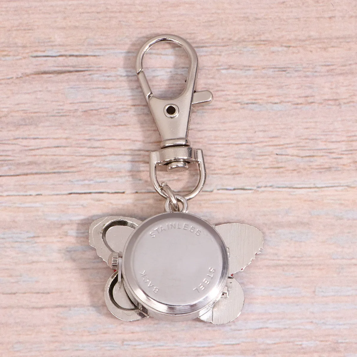 

1 шт. карманные часы-брелок премиум-класса, металлические, с круглым циферблатом, крупными цифрами, легко читаемые, с кварцевым механизмом, портативные, модные, подарок для мужчин