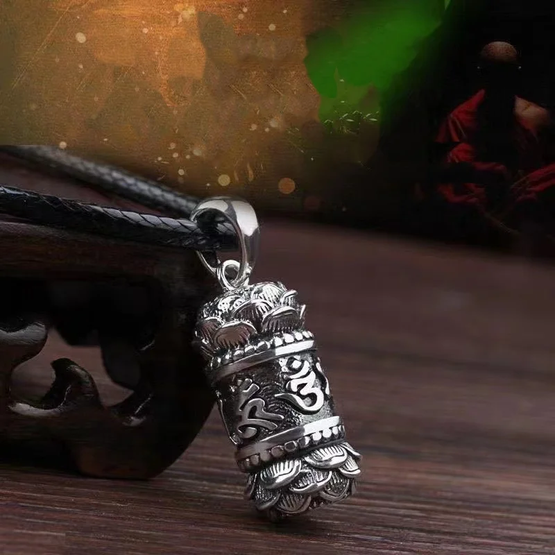 

Retro six character mantra necklace, men's and women's pendant, creative and personalized lotus jewelry.