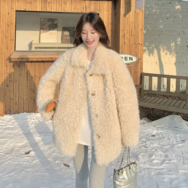 

Loose lamb wool coat for women 2025 winter, soft cute, thickened one-piece sheepskin wool, eco-friendly fur, lapel thick jacket