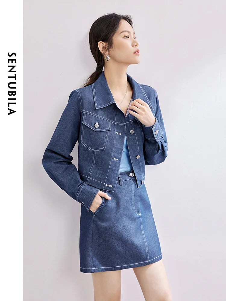 SENTUBILA, conjunto de mezclilla estilo de Hong Kong, chaqueta recortada con solapa, minifalda acampanada, traje de falda vaquera informal de primavera 2025 para mujer W41Z53840