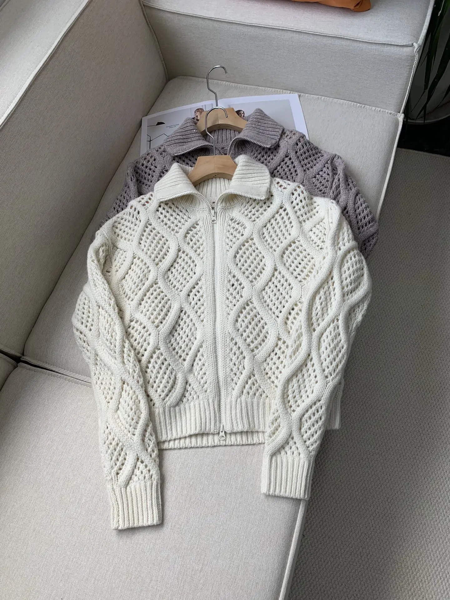 

Cashmere Blend Women's Cardigan Autumn Winter Hollow Out Turn-down Collar Long Sleeve Zipper Casual Female Knitted Sweater