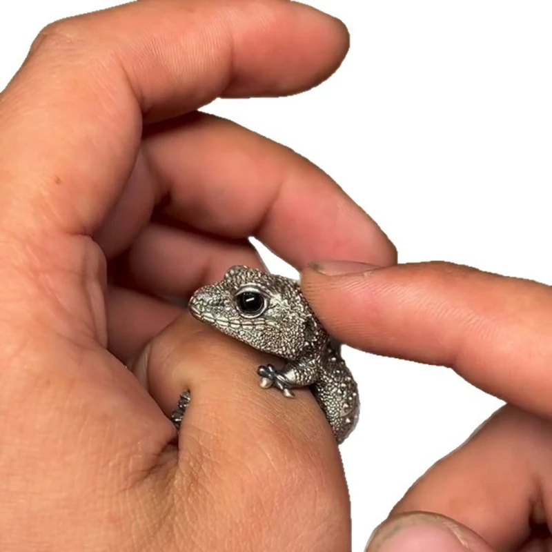 Open Adjustable Ring Textured Alloy Party Accent