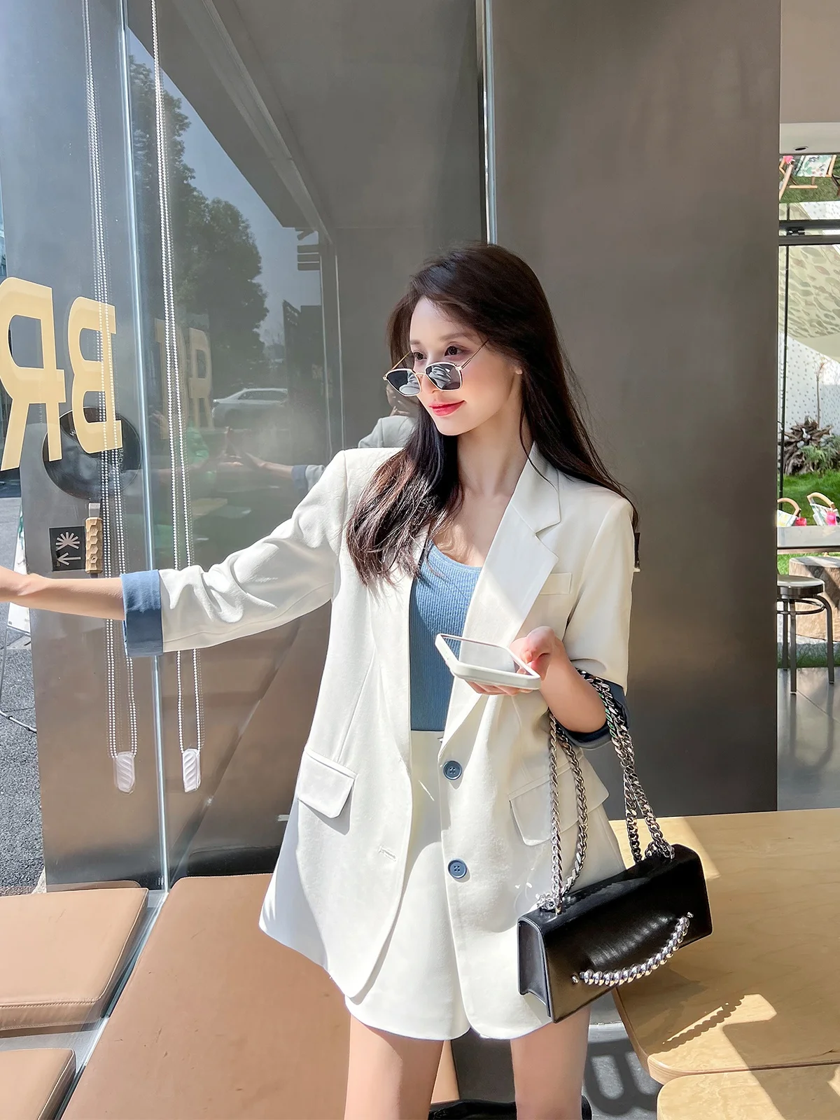 

White Half Sleeve Suit Jacket Women's Summer Thin High-End Loose Casual Five Sleeve Suit Top Button Style Polyester Fabric
