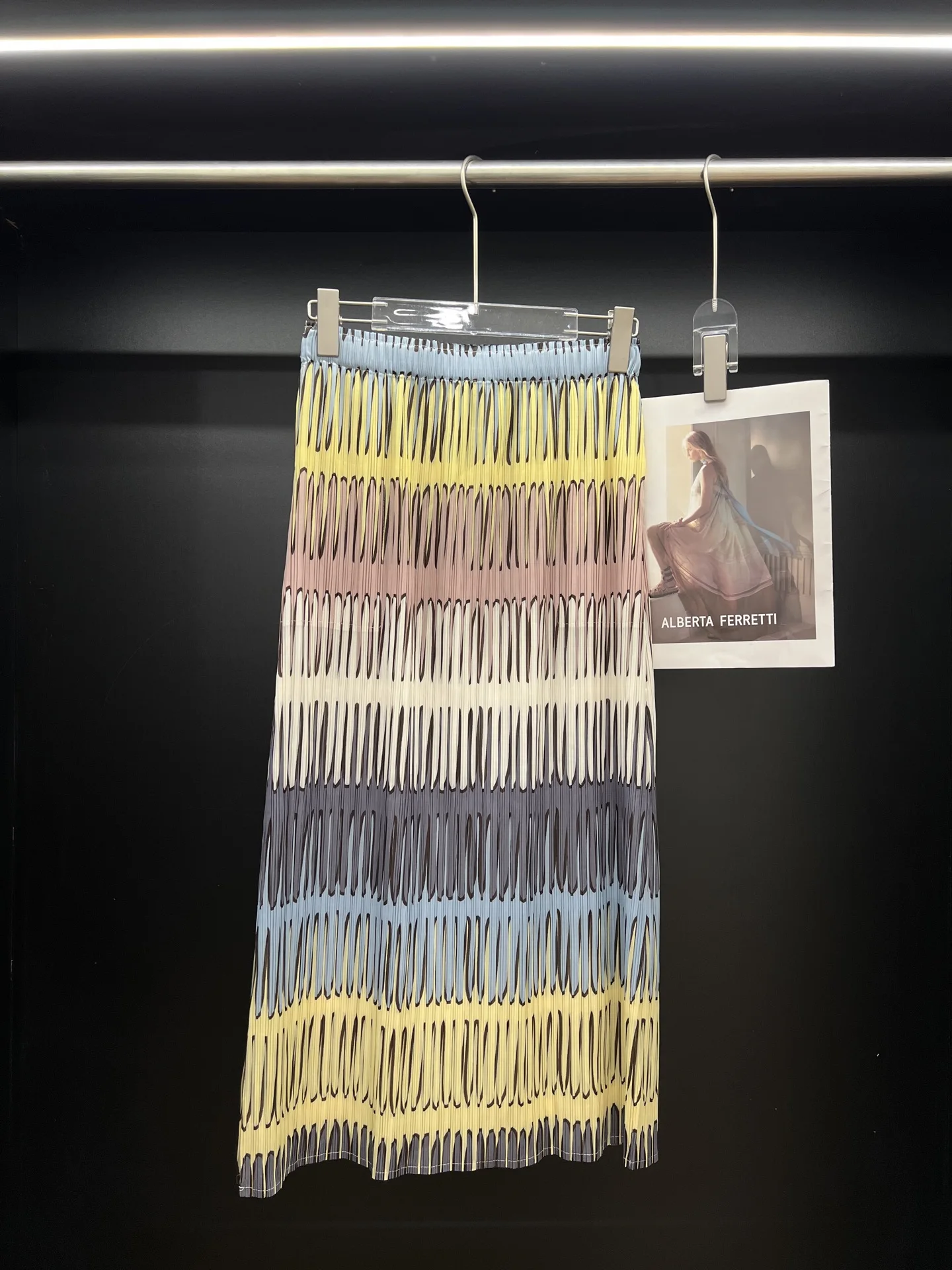 Miyake Pleated Striped Half Skirt 2025 Summer New Fashion Temperament Loose Thin Design Half Skirt