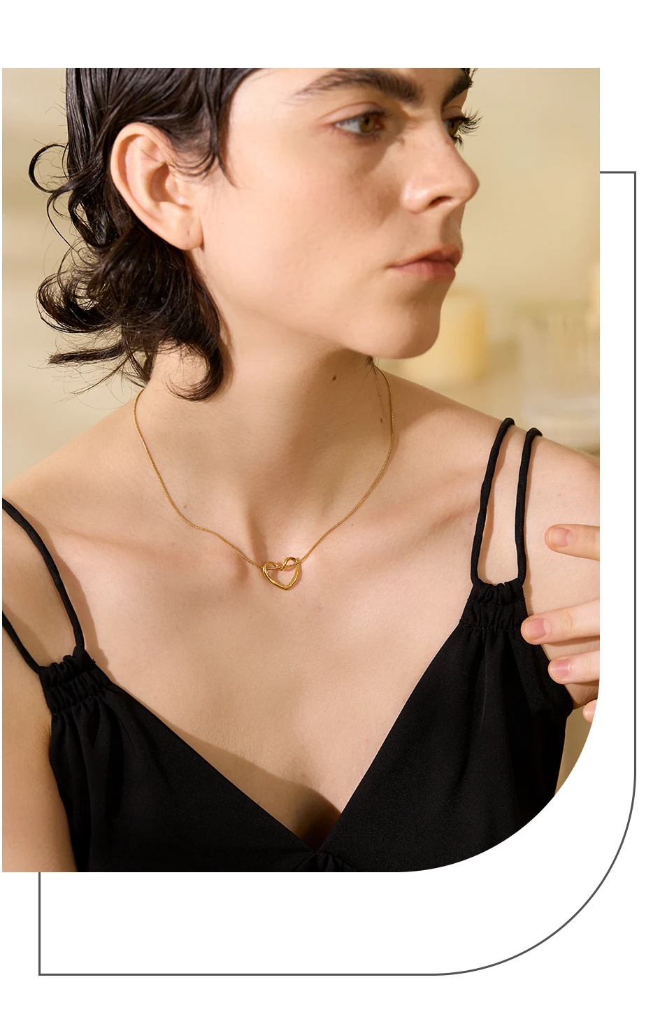 Yhpup Minimalistische goldene Edelstahl-Herz-Hohl-Anhänger-Halskette für Frauen, rostfrei, stilvoller Charm-Schmuck, Bijoux Femme – Detail 5