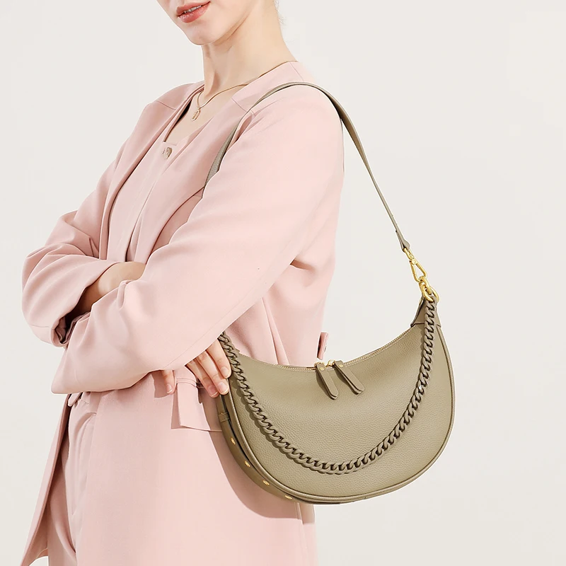 Real leather women\'s bag, fashionable luxury dumpling bag, new shoulder bag, high-end designer, large capacity chain handbag