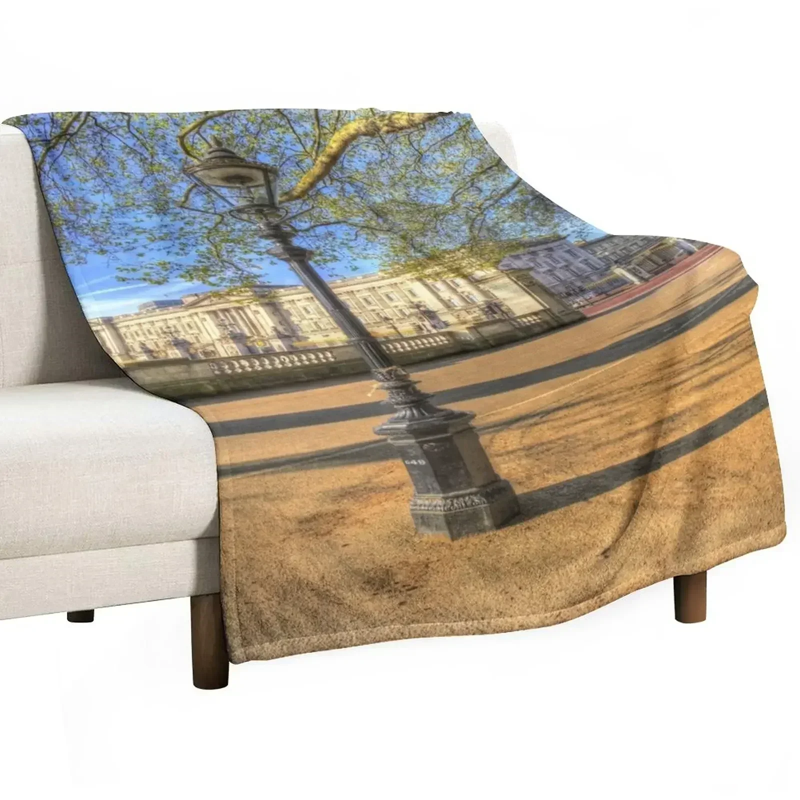 

Buckingham Palace Throw Blanket Luxury Brand Flannels Blankets