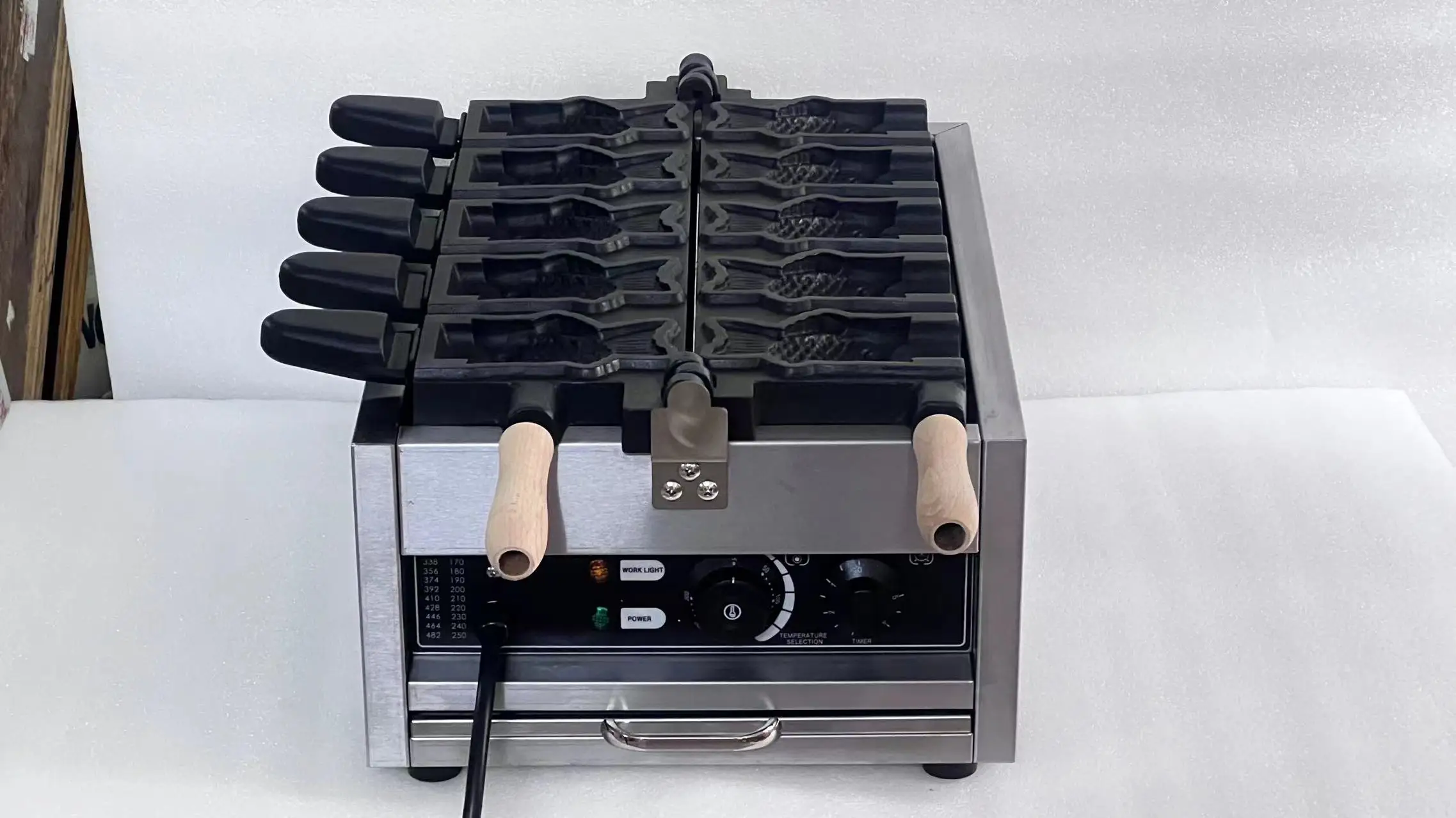 Electric 110v 220v Commercial Use Ice cream Taiyaki machine Fish Cone Waffle Maker Ice Cream Fish Molds