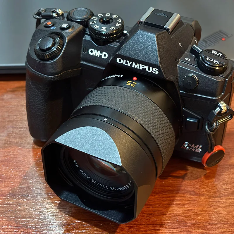 Bayonet Metal Square Len hood  Comes With Metal Cap for Panasonic LUMIX LEICA DG SUMMILUX 25mm F1.4 ASPH