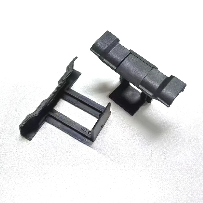 10PCs 30/35/40/mm Solar Panel Wasser Entwässerung Clips Photovoltaik Panel WaterDrained Away Clip Wasser staub Entfernen Stagniere