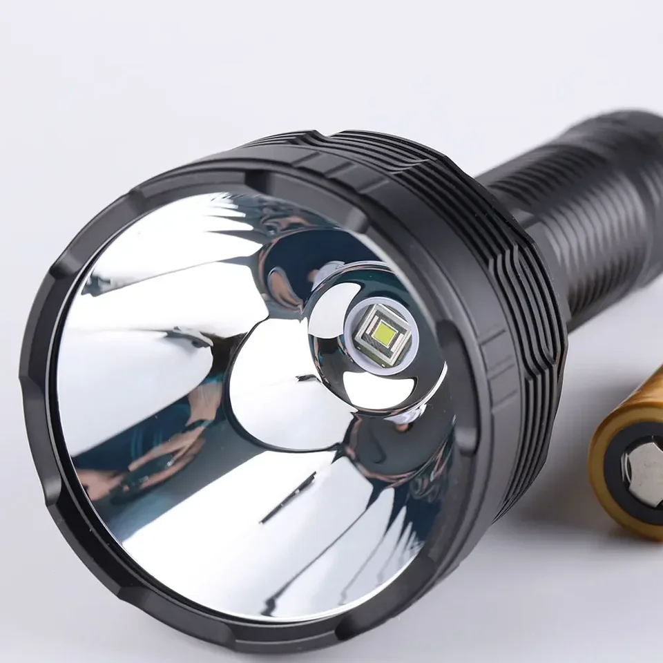 コンボイ L8 強力な LED 懐中電灯 SBT90.2 最大 6400LM トーチライト