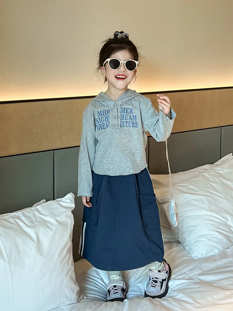 

Girls' Alphabet Hooded Sweatshirt2025Spring New Style Elegant Trendy Drawstring Striped Skirt Set