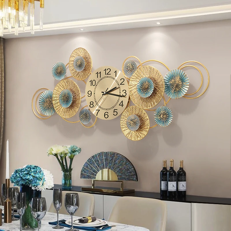 

Luxury Kitchen Wall Watch Metal Wall Art Fashion Aesthetic Restaurant Simple Clock Wall Digital Reloj Living Room Decoration