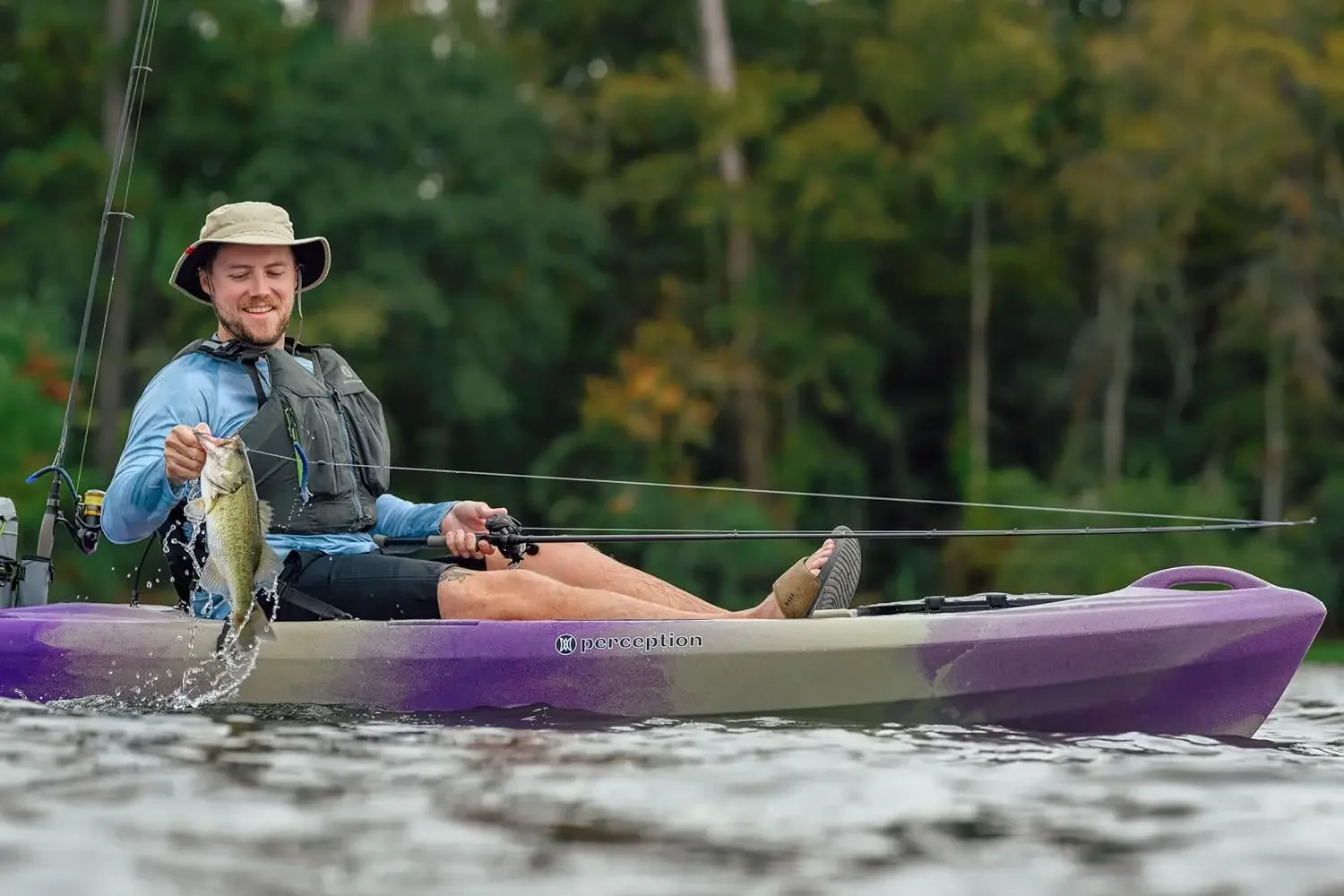 10 |   الجلوس على الجزء العلوي لصيد الأسماك مع تخزين أمامي بشكل جيد |   تخزين خلفي كبير وقضيب مزدوج Ho