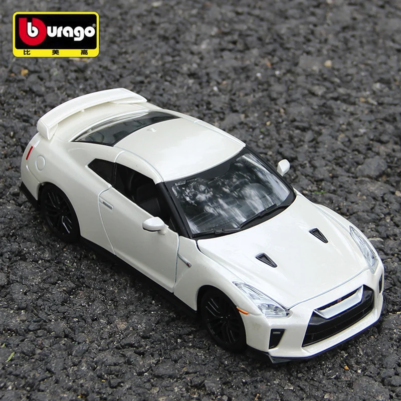 Bburago-nissan-アーニーラインgtr r35合金レーシングカーモデル,ダイキャストメタル,スポーツカー,ハイシミュレーション,子供のおもちゃ,ギフト,1:24