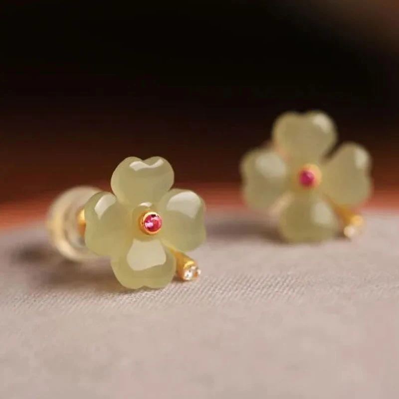 Lucky Four-Leaf Clover Stud Earrings Girls Hetian Jade Earrings Retro Design Jade Earrings Eardrops Gift