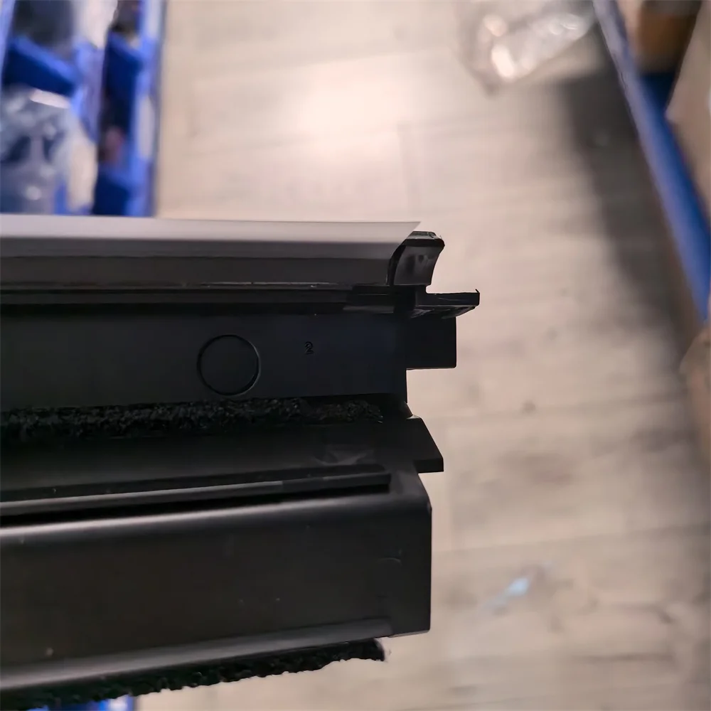 

2pcs. Developer unit cover seal for Xerox DCC 7600 6500 5500 5580 6680 7780 550 560 C75 J75 5065 6550 240 250 242 Copier Parts