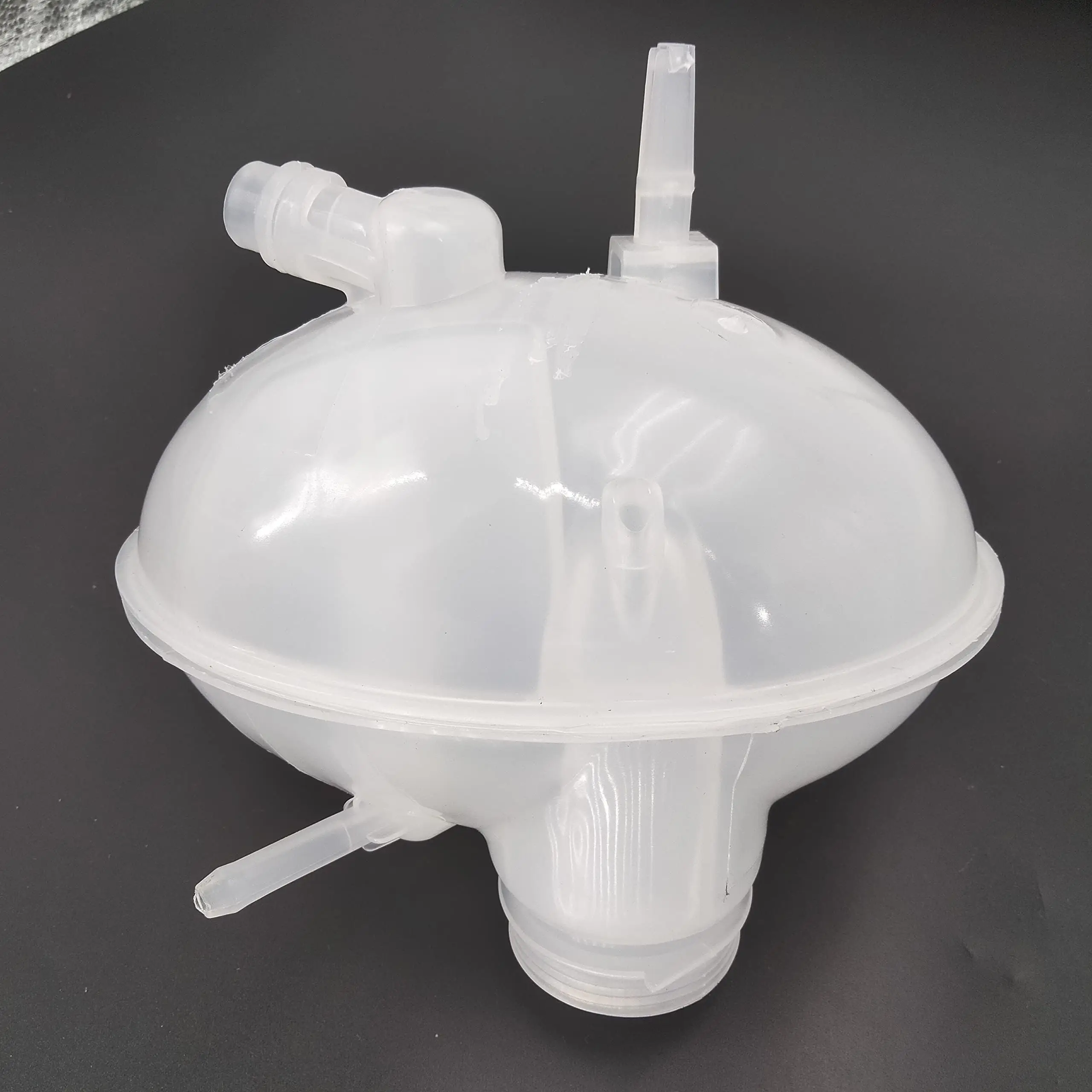 

Расширительный бачок для перелива охлаждающей жидкости радиатора для Jeep Compass 17-21