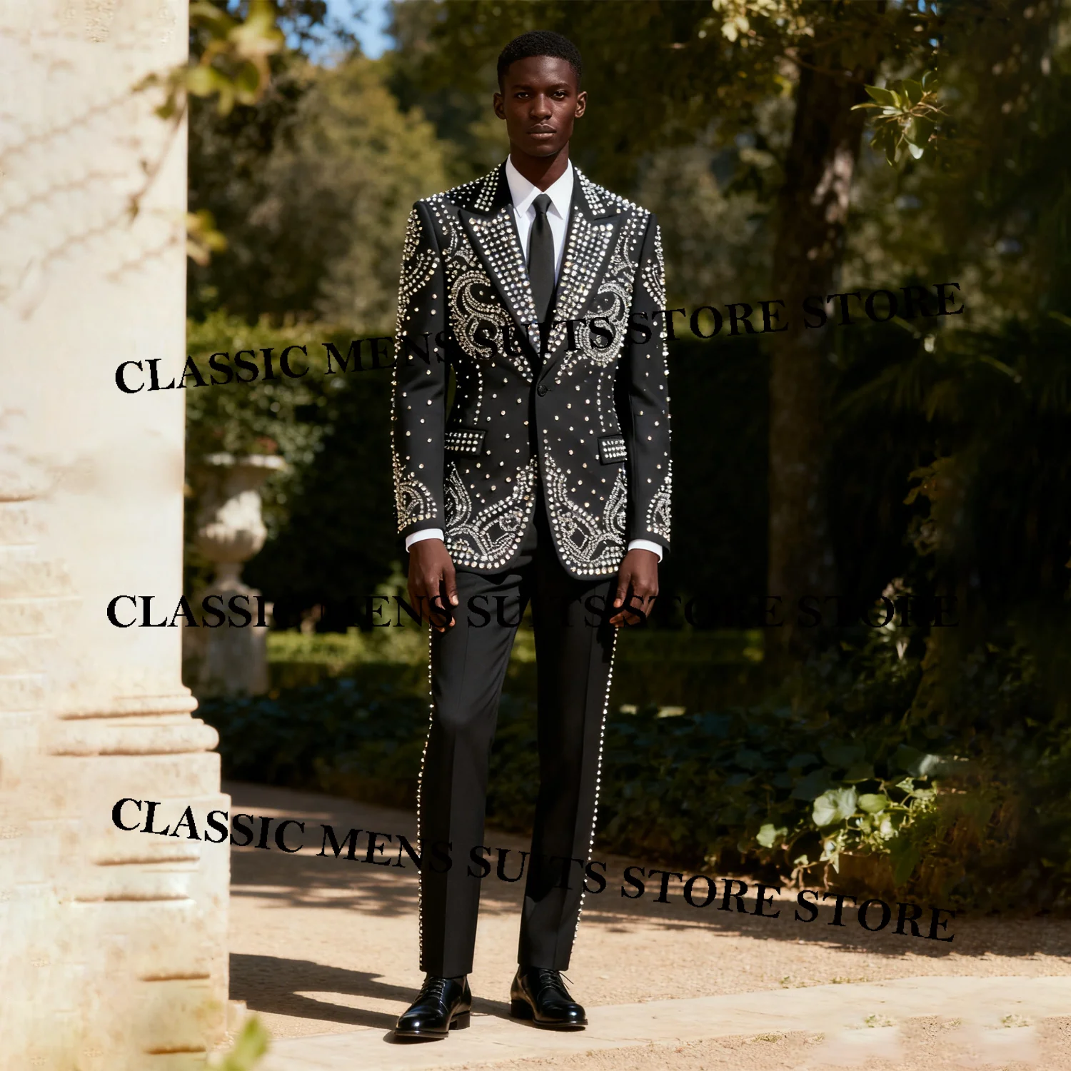 تخصيص البدلات الرسمية الرجال الدعاوى تألق الماس الديكور بلغت ذروتها التلبيب العريس 2 قطعة مجموعة فاخرة الزفاف الذكور حفلة موسيقية الحلل الدعاوى