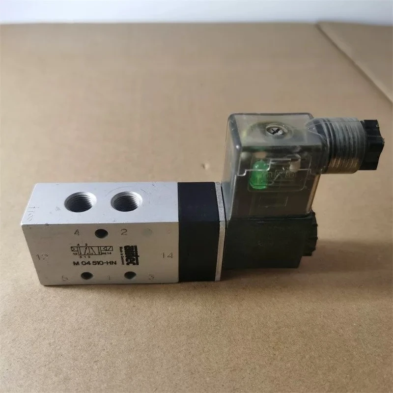 M04510-HN M 04 510-HN Solenoid Valve AIRTEC Reversing Valve Two Position Five Way