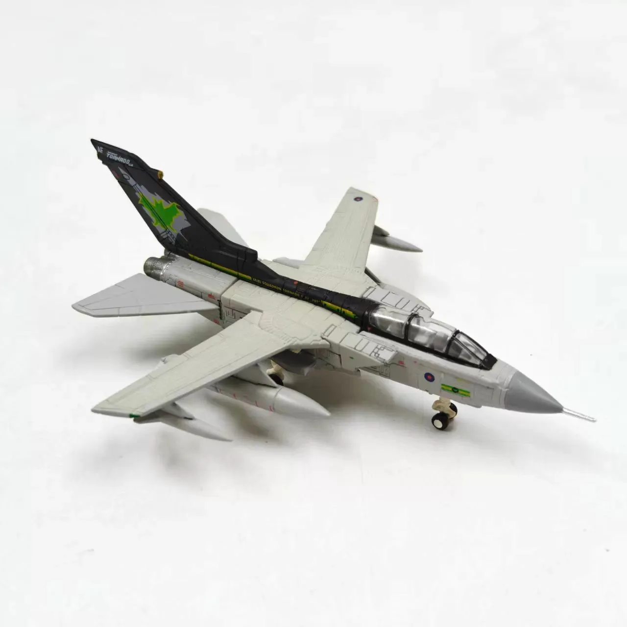 1/200 Scale Royal Air Force Tornado Fighter Diecast Alloy Plane Model Simulation Aircraft Finished Military Aviation Fans Gift
