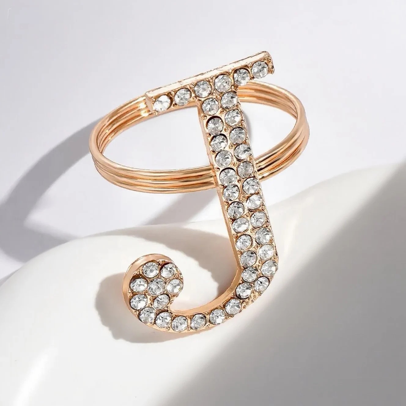 

4PCS Creative Napkin Rings Alloy Alphabet Napkin Holders For Christmas table decoration dinner Wedding Table Home Dining Decor