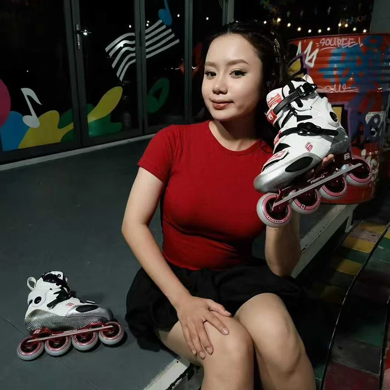 Inline Skates EUR size 27-38 Adjustable Roller Skate Child Skates Carbon Fiber Skate Kid's Skating Shoes Slalom Sliding Patines