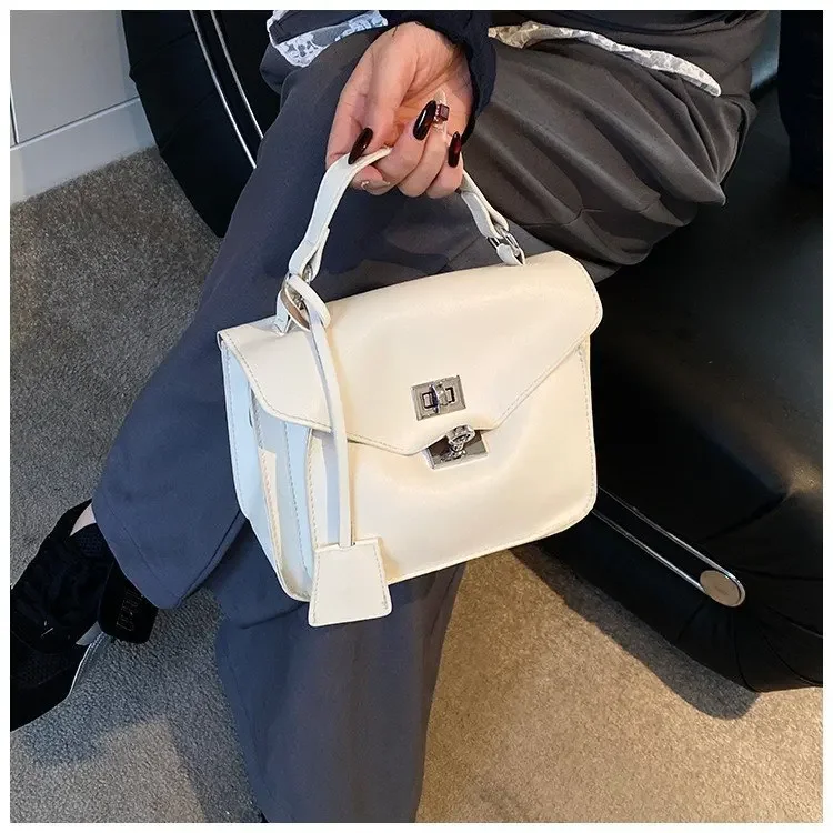 

2025 сумка-мессенджер, женская гладкая сумка через плечо с застежкой-застежкой через плечо, рабочие предметы первой необходимости, роскошная минималистичная универсальная повседневная сумка