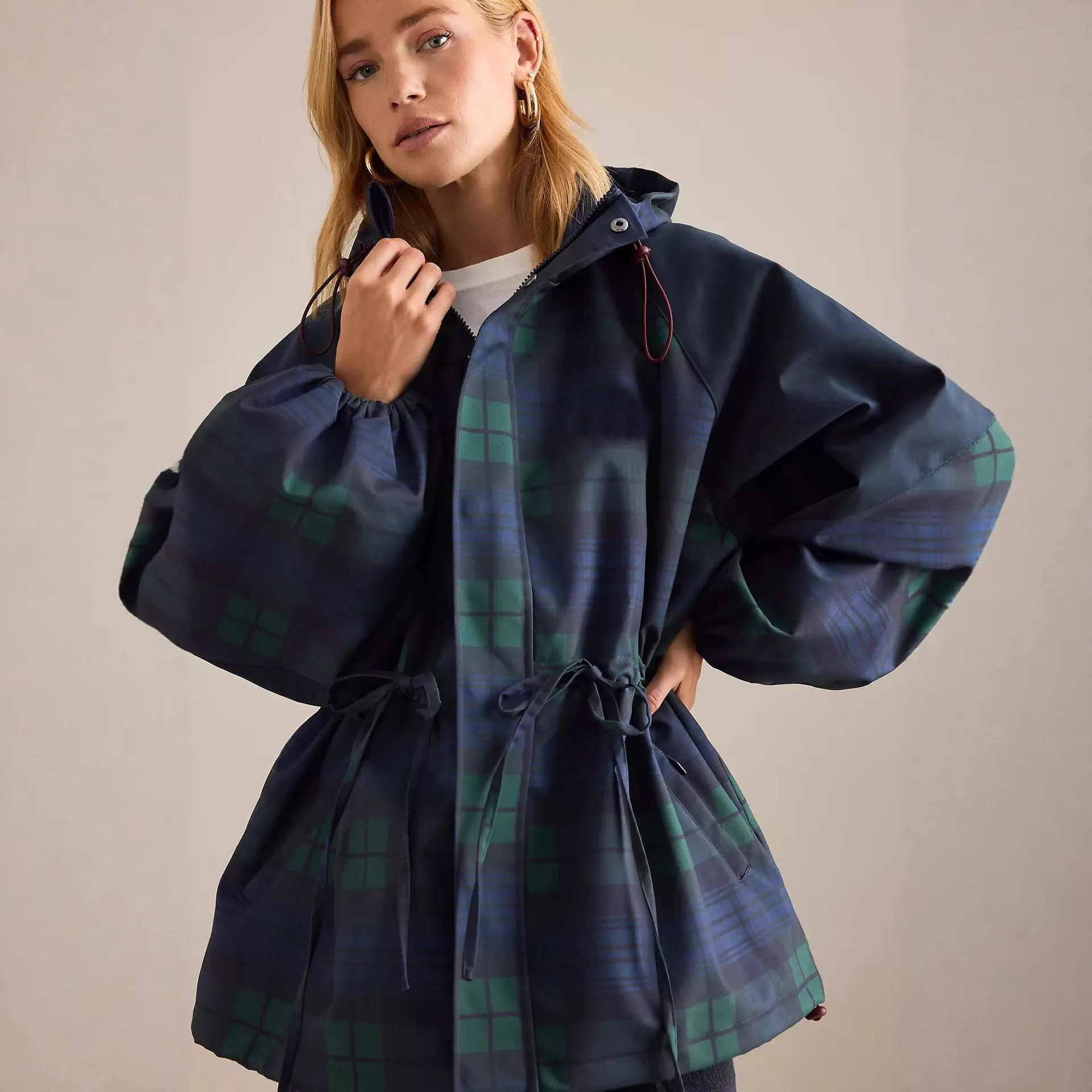 

Autumn and Winter Retro Plaid Stand-up Collar Drawstring Waist Women's Jacket Short Fashionable Hooded Loose-fit Windbreaker