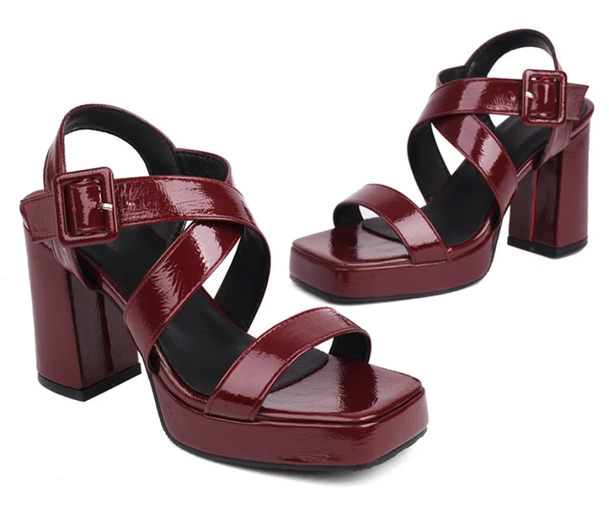 Nieuwe Vierkante Neus Dikke Hak Sandalen Met Hoge Hakken Met Comfortabel, Ademend En Minimalistisch Design