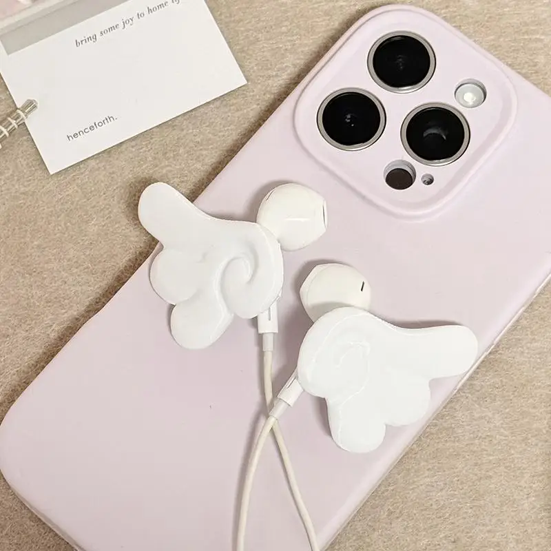 Fashion Forward 3D Angel Wings Wired Earphone Accessory for Versatile Style