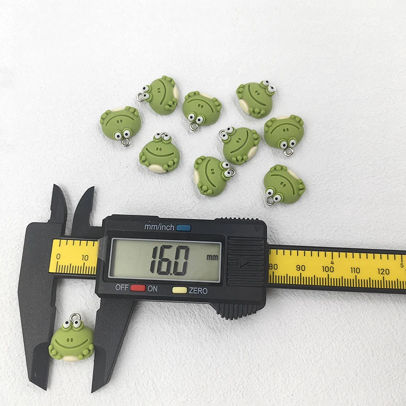 10pcs Cartoon Green Frog Head Resin Charms for Jewelry Making Kawaii Small Animals Pendants Crafts Decor DIY Earring Keychain