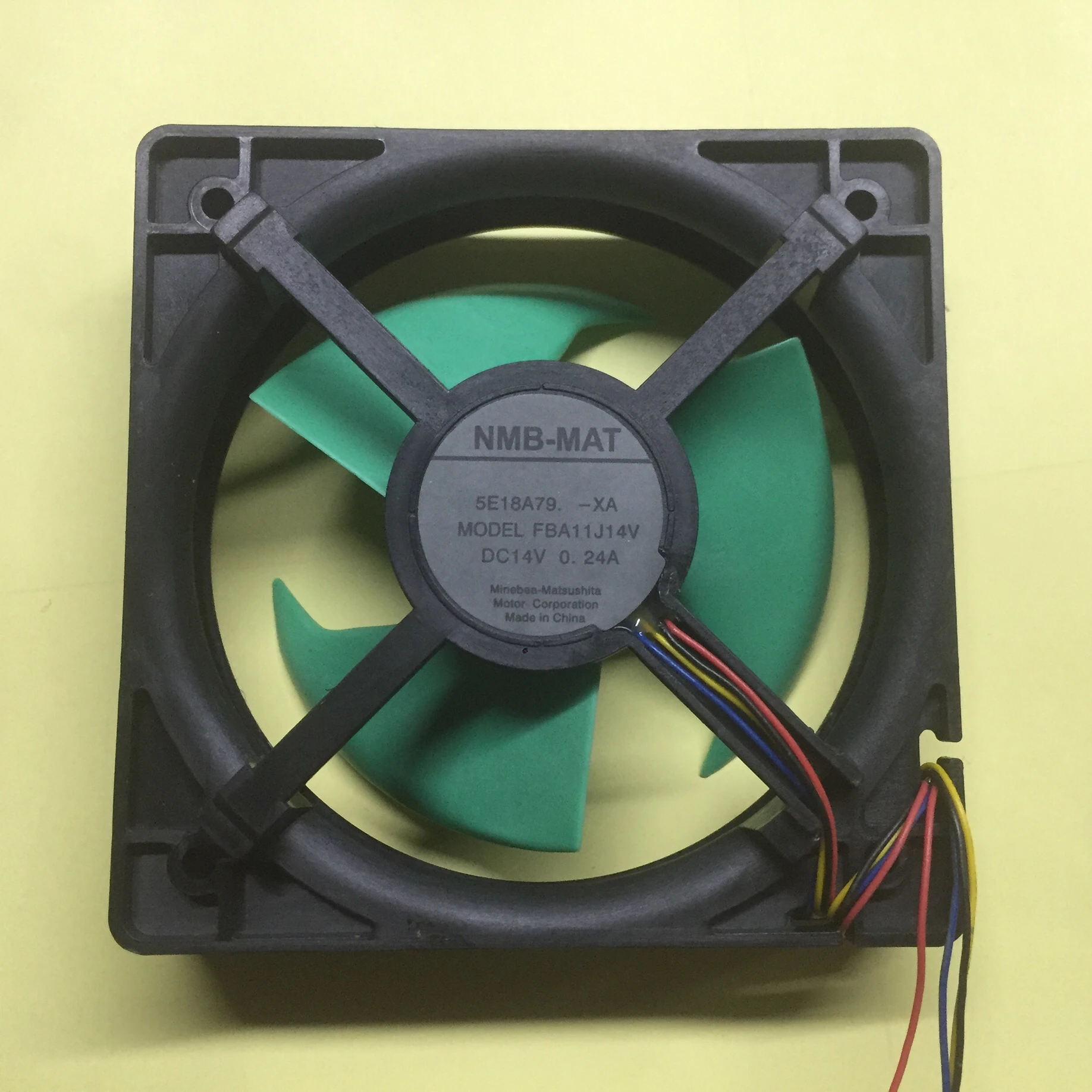 

Freight free original MNB FBA11J14V DC14V 0.24A refrigerator accessory fan motor