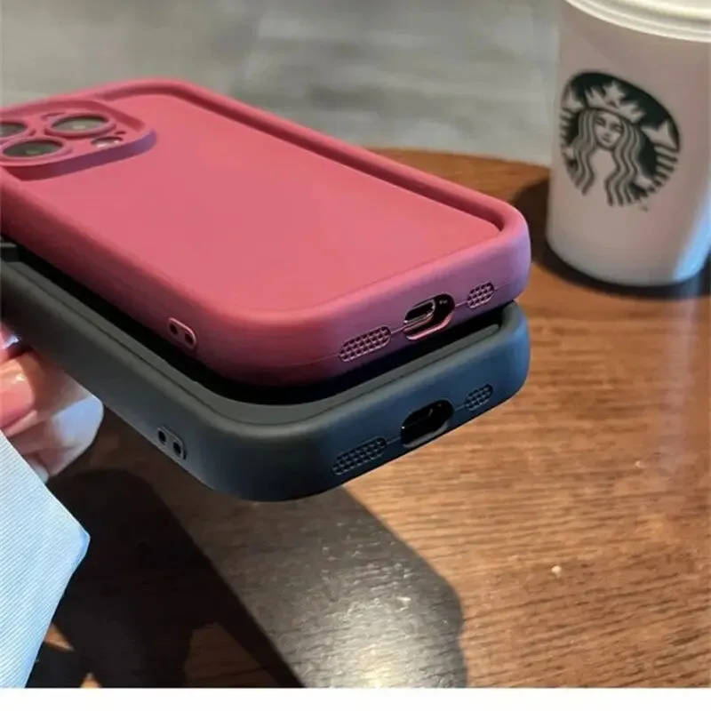 حافظة لهاتف آيفون 16 برو ماكس 15 14 برو ماكس 13 12 ميني 11 X Xs XR 7 8 Plus 6s 5 SE غطاء سيليكون ناعم مقاوم للصدمات