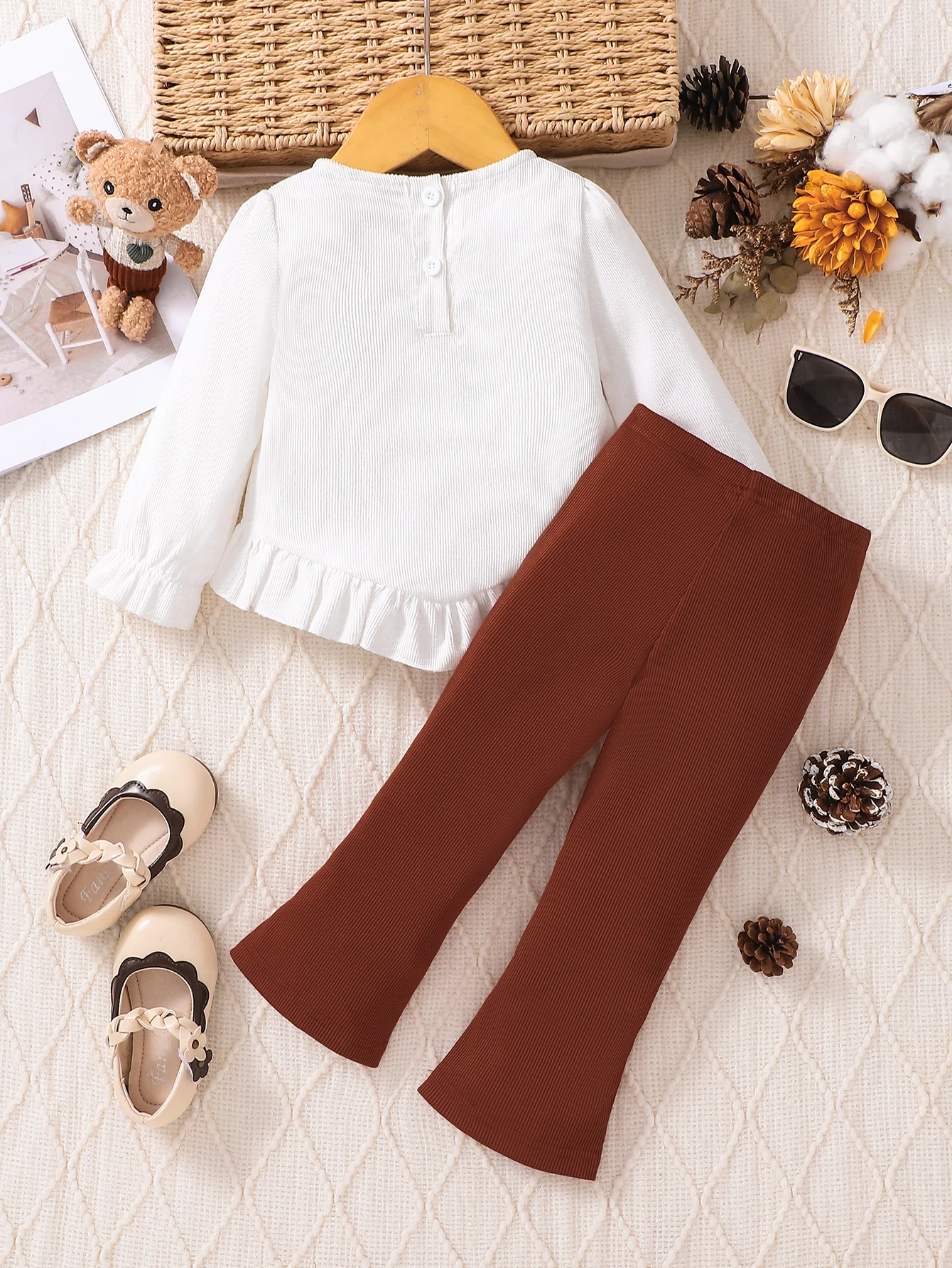 Girls Spring Autumn Casual Embroidered Flower Butterfly Hem Top with Micro Flared Pants Two-Piece Set for Babies
