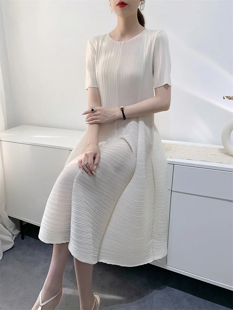 Miyake Pleated Dress Women 2023 Elegant Slim Summer New Casual Mid-Length Dresses Women Clothing O Collar Short Sleeve Bud Skirt