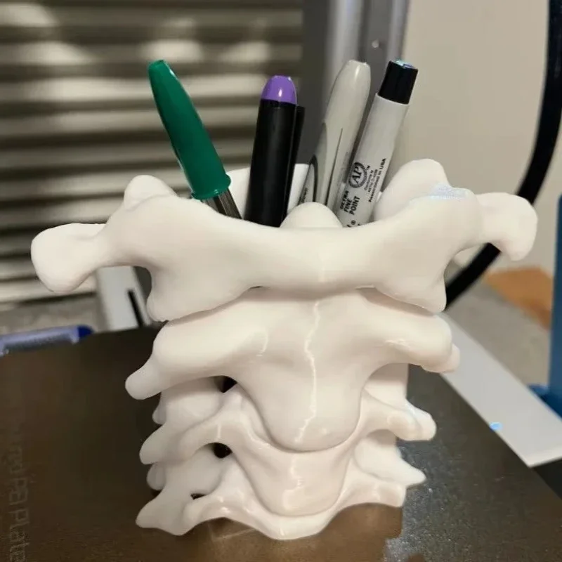 Portapenne con ossa di teschio Portapenne per trucco Vanty Organizzatore da scrivania per ufficio Decorazioni gotiche Organizer con teschi e ossa gotici