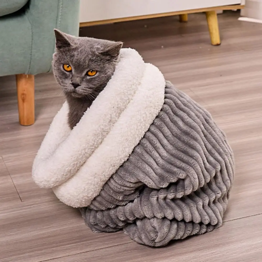 

Спальный мешок для домашних животных, зимний спальный мешок для кошек, удобное мягкое плюшевое гнездо для домашних животных, зимнее утолщенное теплое ветрозащитное гнездо для кошек, кровать для щенка и котенка