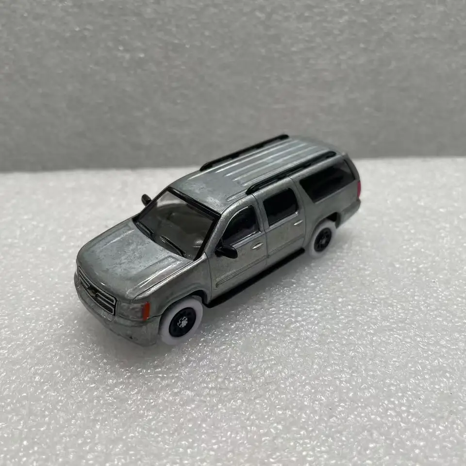 1/64 Scale Chevrolet Suburban Black Alloy Suv Car Model Collection