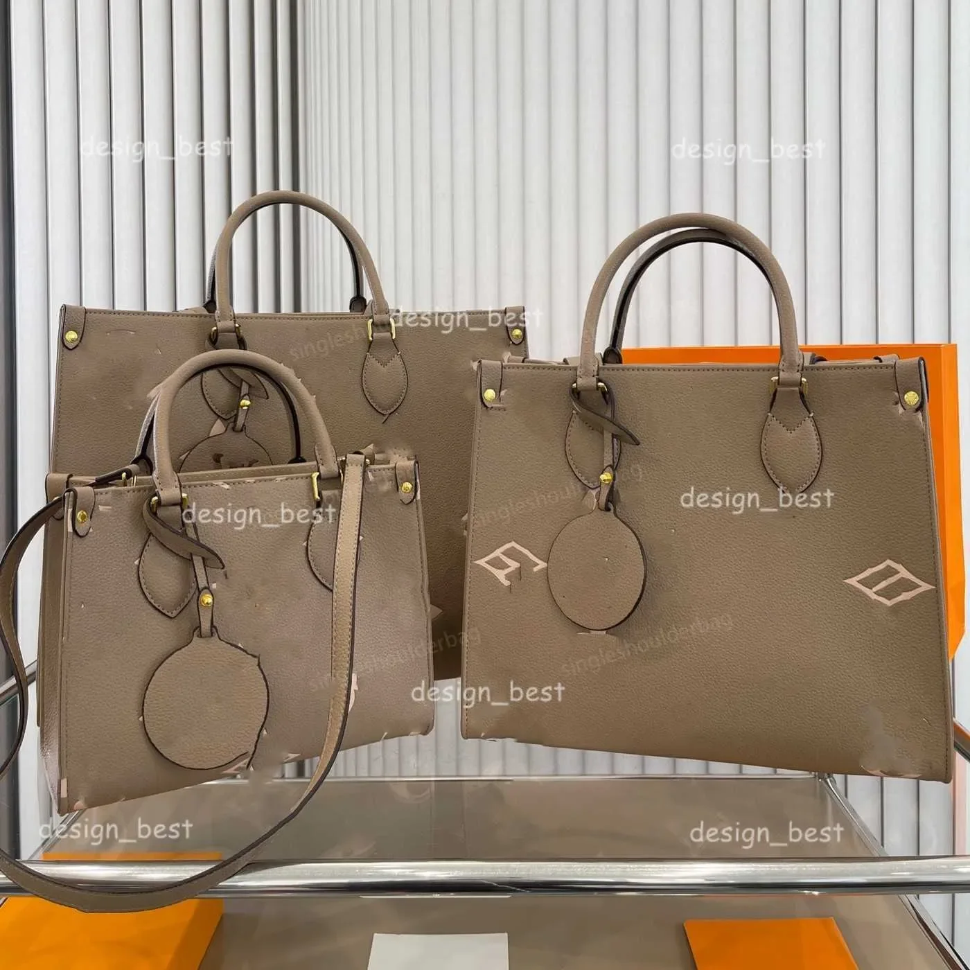 

Totes 2025 designer bag luxury tote shoulder bag onthego totes womens leather crossbody purse Large shopping bags card holder embossed flower lady mirror quality