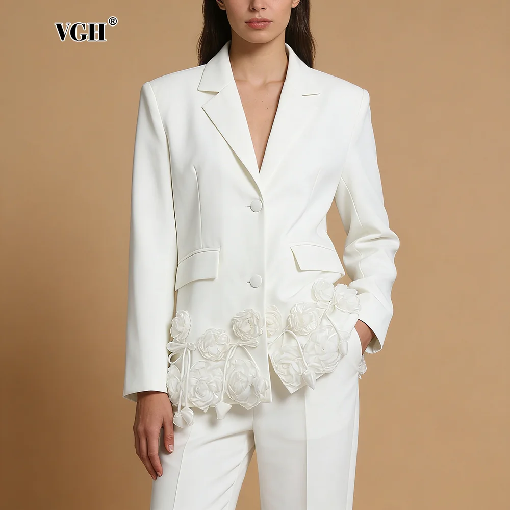 

VGH Elegant Office White Appliquet Accent Blazer for Women Notched Collar Long Sleeve Slimming 3D Floral Trim for Wedding Guest