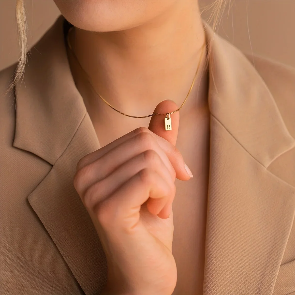 Fashion Initial Pendant Letters Necklace for Women Simple Gold Plated Necklace Jewelry Gift
