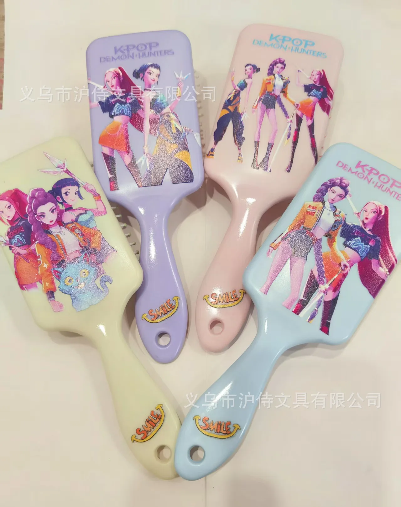 Kpop Demon Girl Group Luftkissenkamm, kreativer K-Pop Rumi-Bild-Haarkamm, kreativer tragbarer Massagekamm für Mädchen