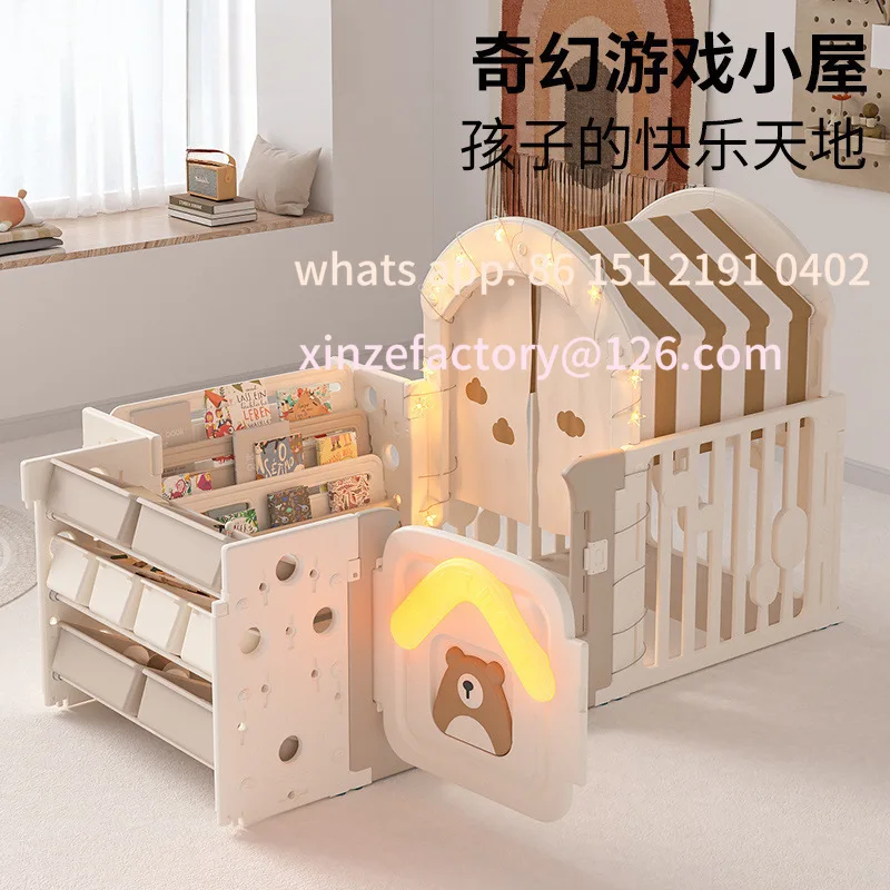 

Customizable children's small house tent interior