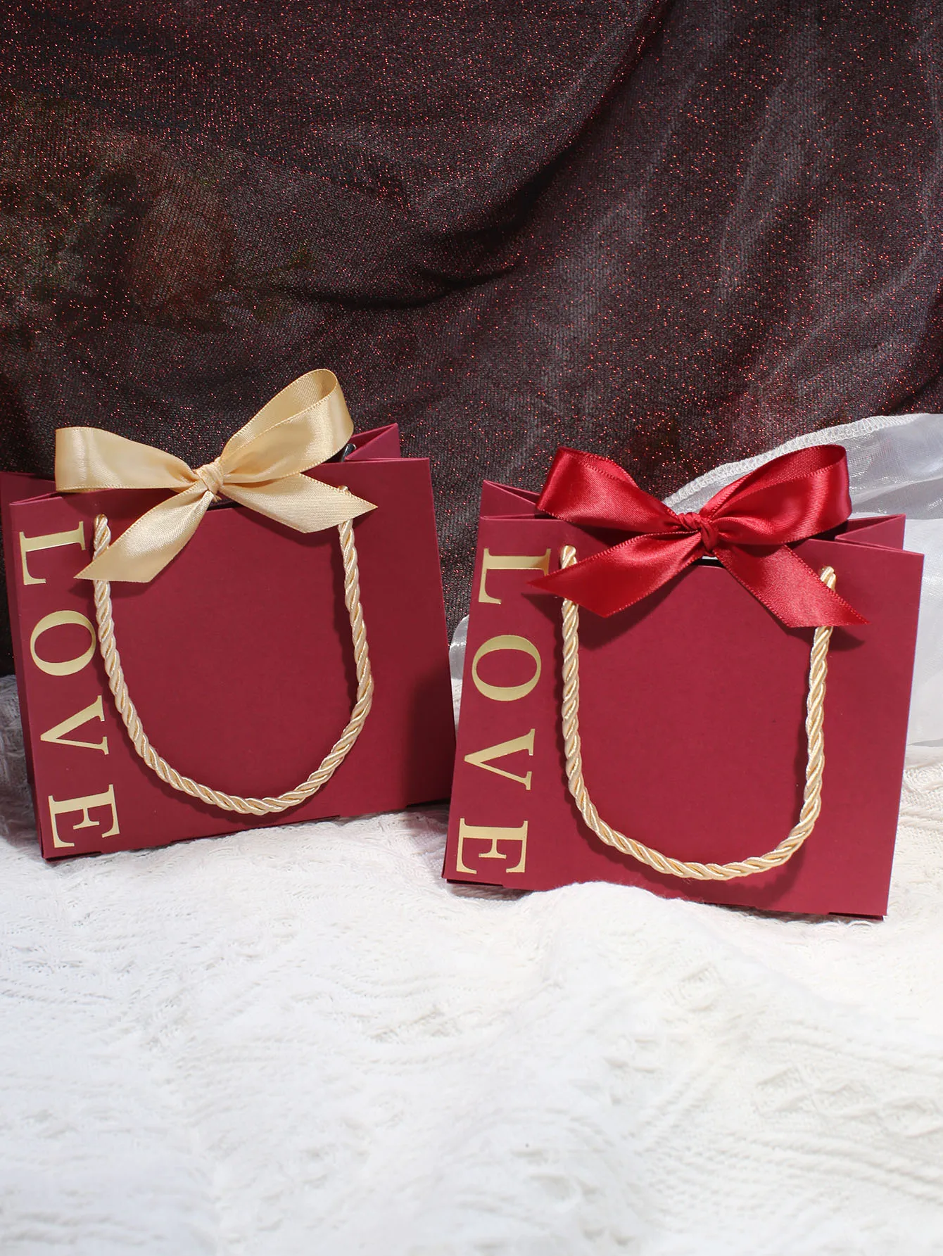 Geschenktüten mit Aufdruck „LOVE“, geeignet für romantische Feiern, Hochzeits-Leckerli-Taschen und Partyzubehör zum Valentinstag