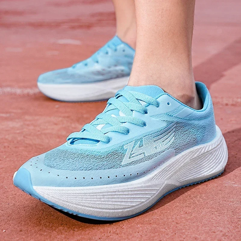 أحذية رياضية عالية الجودة للجنسين جديدة قابلة للتنفس ومضادة للانزلاق وممتصة للصدمات للأطفال في الهواء الطلق من المطاط ومضادة للانزلاق أحذية تدريب رياضية #6