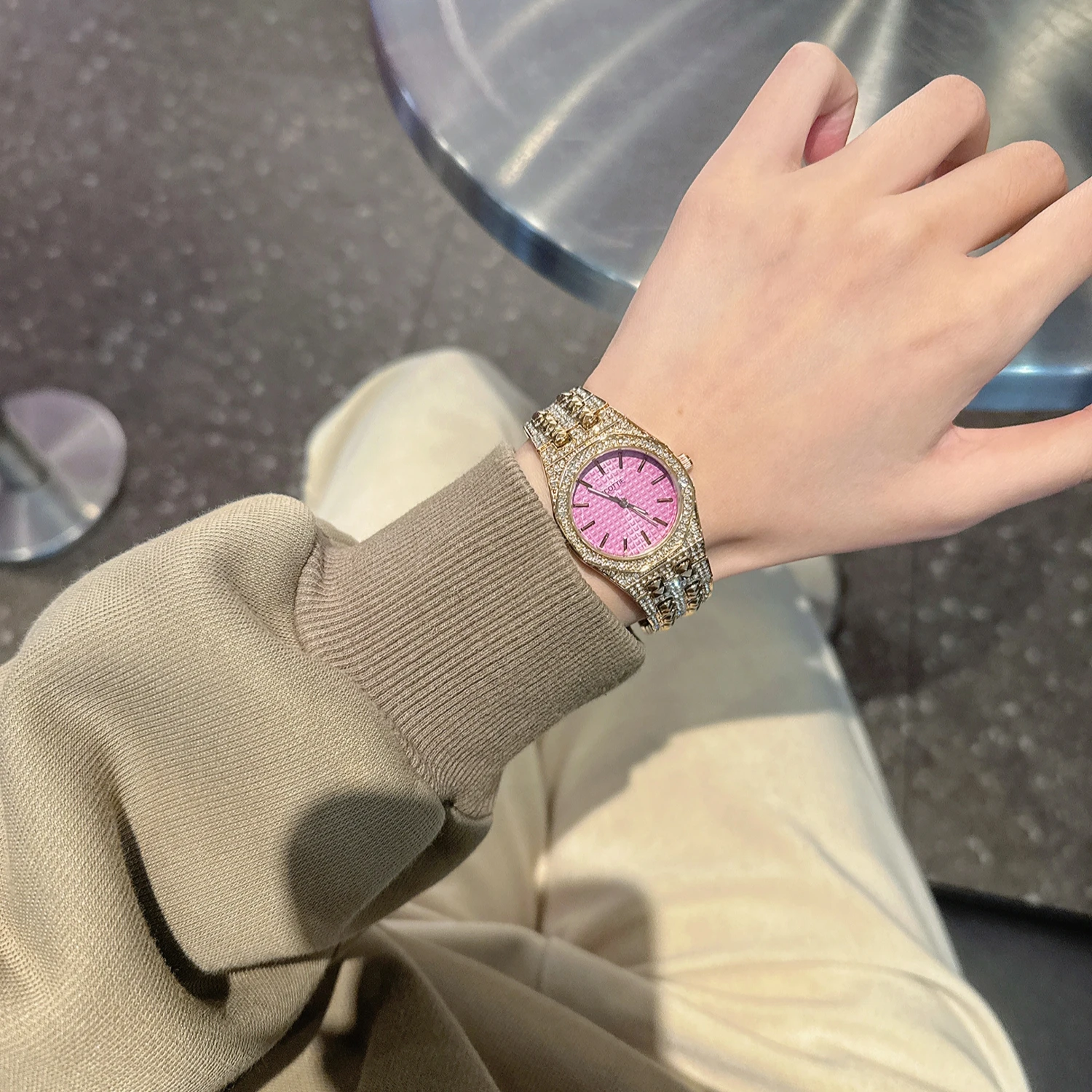 Top Brand New Fashion Women's Quartz Watch Princess Style Full Diamond Luxury Girl's Watch Personality Niche Casual Watch Gift