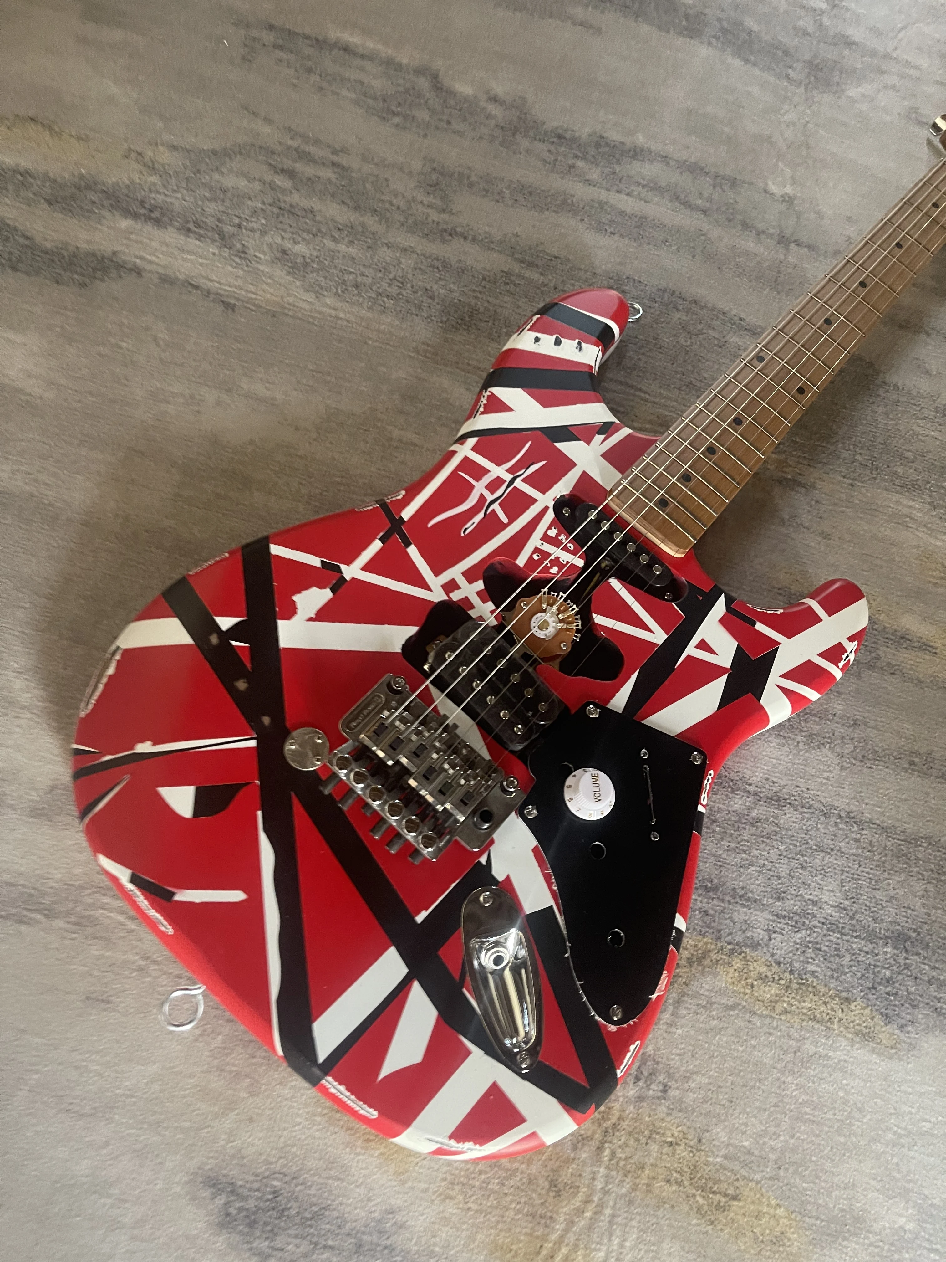 Factory Direct Red Background Black and White Stripes Van Halen Style STwe09 Double Rocking Electric Guitar Free Shipping