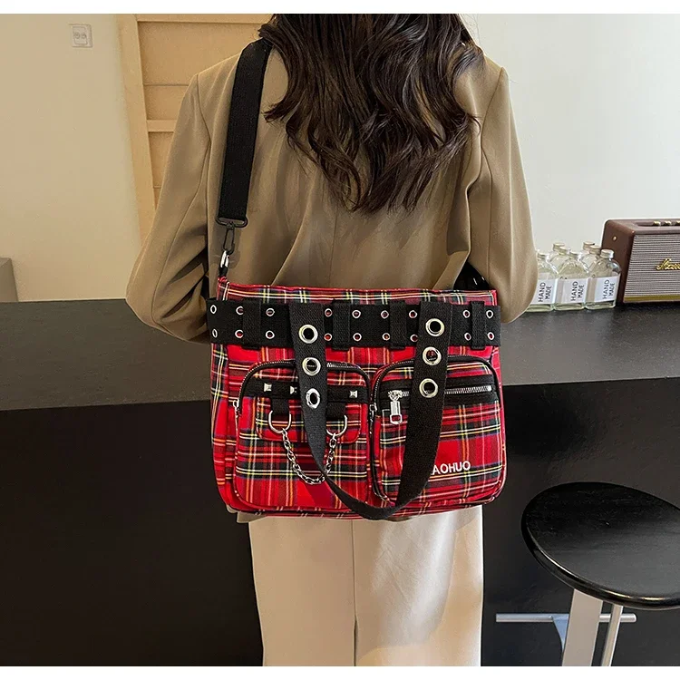PU CHAINS Zipper Shoulder Bag Buckle Decorative Casual Women's Bags on Sale 2026 New Plaid Locomotive Style Women's Handbags
