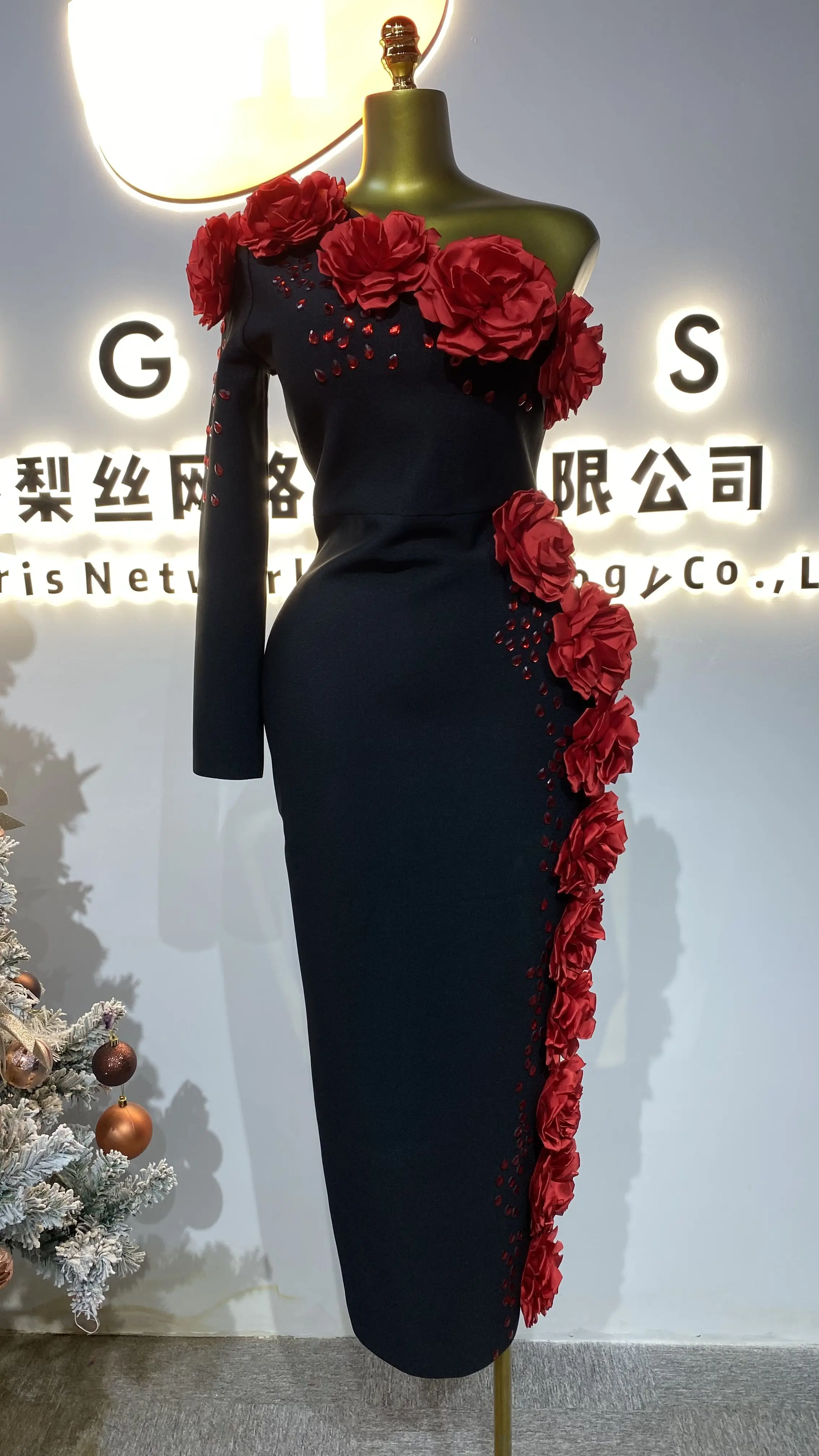 

Мода на заказ, прямая толстовка без бретелек на одно плечо, вечернее платье с аппликацией, элегантное спереди-GZMM254